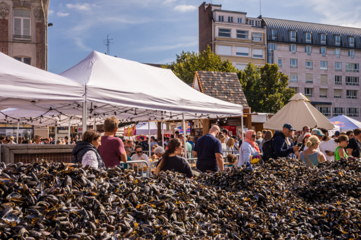 Reportage photographique - Célèbres moules frites de la braderie de Lille